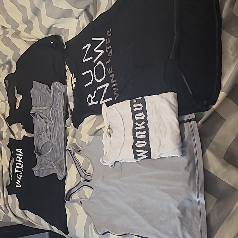 Women's 🌸🏵INCREDIBLE Workout Tank Top Bundle, Small - 6 Tanks!!🥊